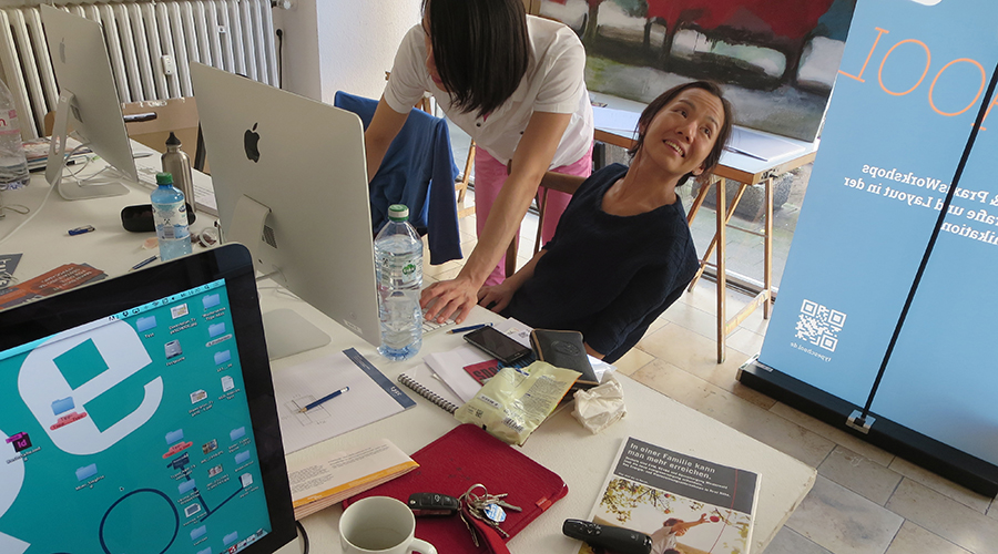 Teilnehmer beim TypoCAMP, dem 5 Tages InDesign-Workshop für Studierende aus den Fachrichtungen Design, Kunst, Medien und Kommunikation